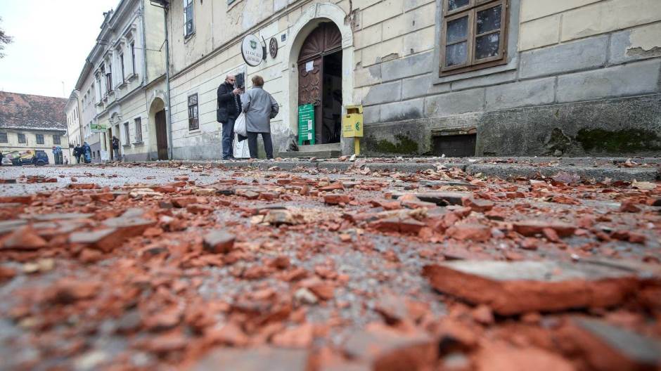 U Sisku bez škole ostalo 3.489 učenika, u Petrinji 1.843